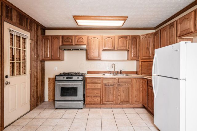 2750 Gibson Drive, Columbus, OH 43207