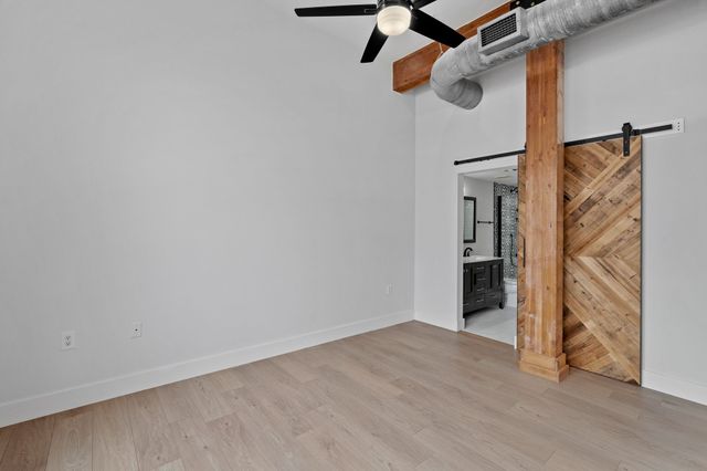 2502 Live Oak Street 230, Dallas, TX 75204