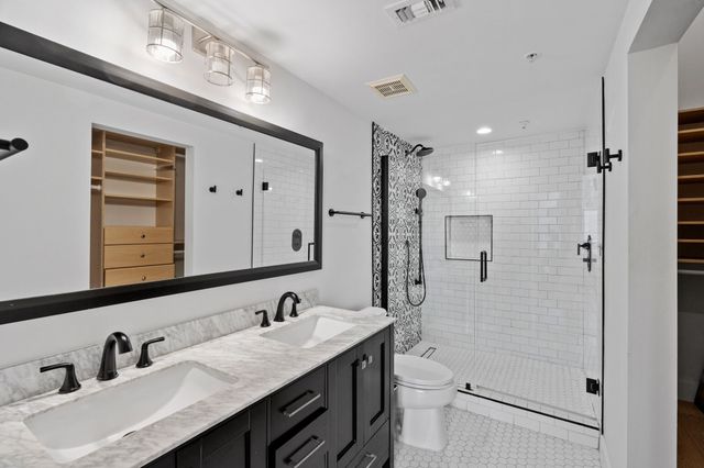 2502 Live Oak Street 230, Dallas, TX 75204