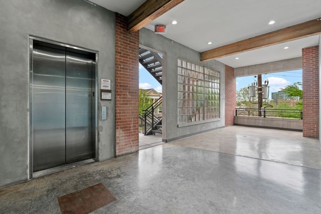 2502 Live Oak Street 230, Dallas, TX 75204