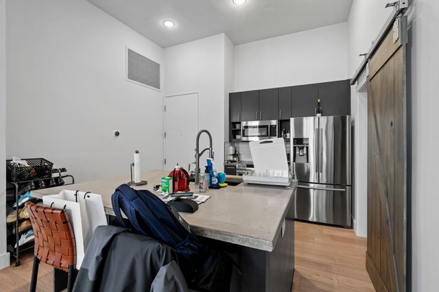 2502 Live Oak Street 230, Dallas, TX 75204