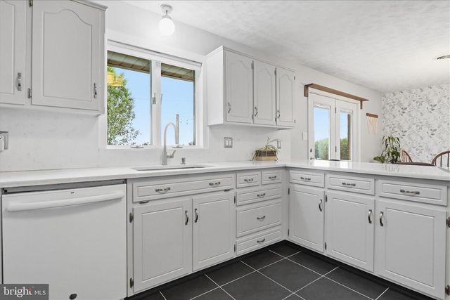 482 STARR AVENUE, Chambersburg, PA 17202