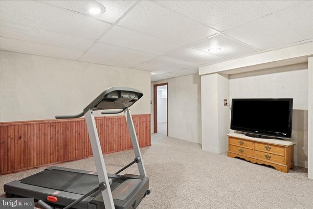 482 STARR AVENUE, Chambersburg, PA 17202