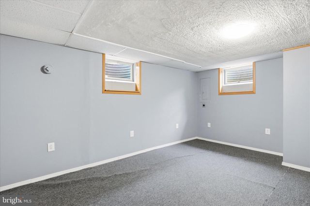 482 STARR AVENUE, Chambersburg, PA 17202