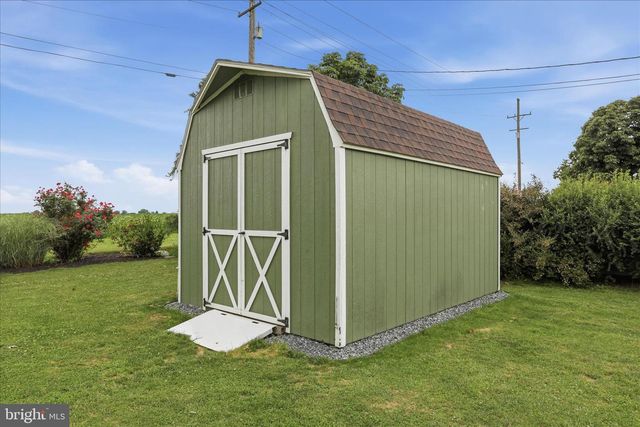 482 STARR AVENUE, Chambersburg, PA 17202