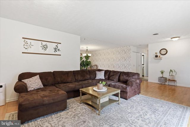 482 STARR AVENUE, Chambersburg, PA 17202
