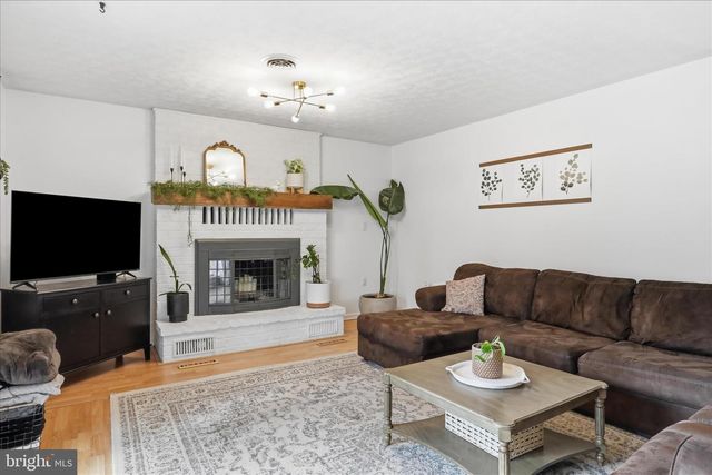 482 STARR AVENUE, Chambersburg, PA 17202