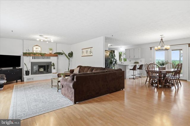 482 STARR AVENUE, Chambersburg, PA 17202