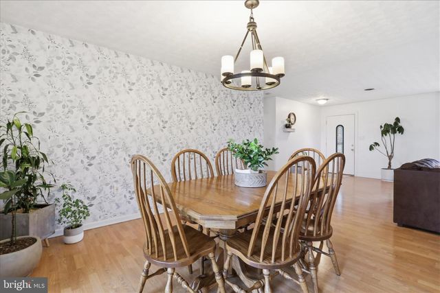 482 STARR AVENUE, Chambersburg, PA 17202