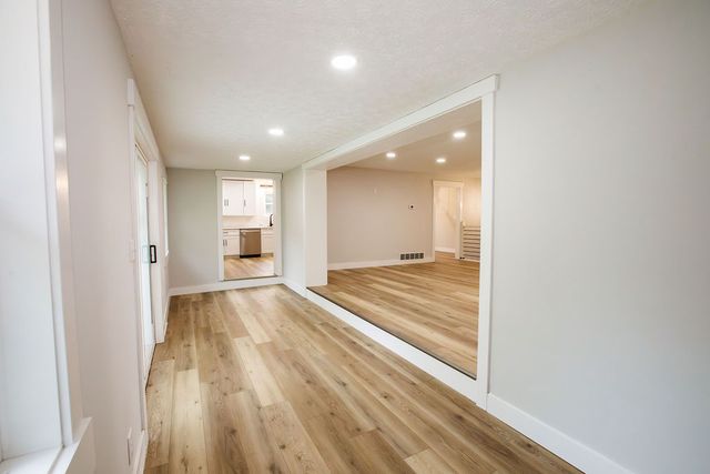 3588 Wilmington Dayton Road, Bellbrook, OH 45305