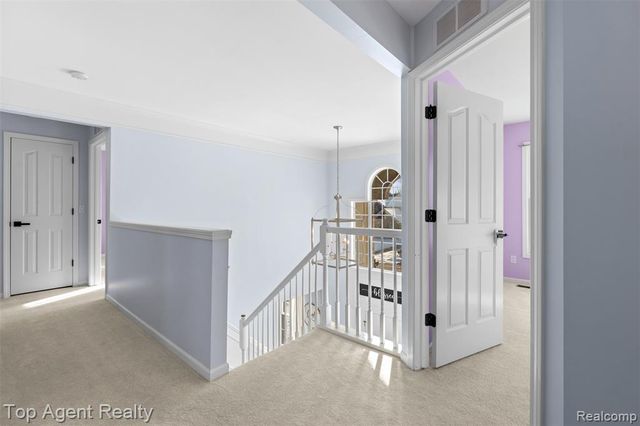 668 Berridge Circle, Lake Orion, MI 48360