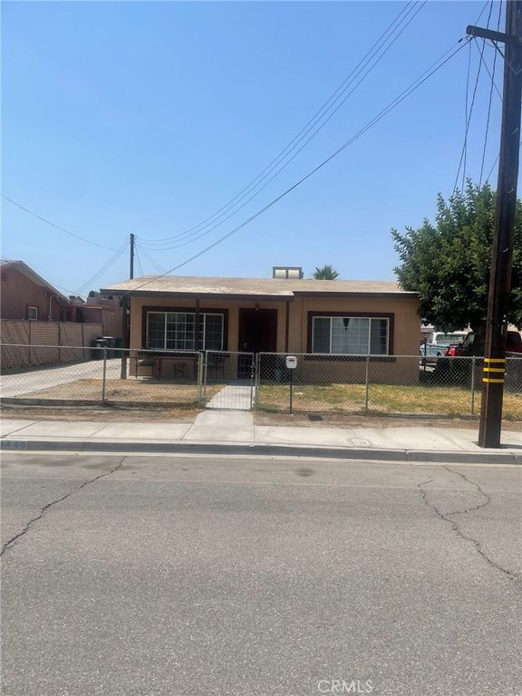 Image 3 of property listing at 1449 3rd Street, Coachella, CA 92236