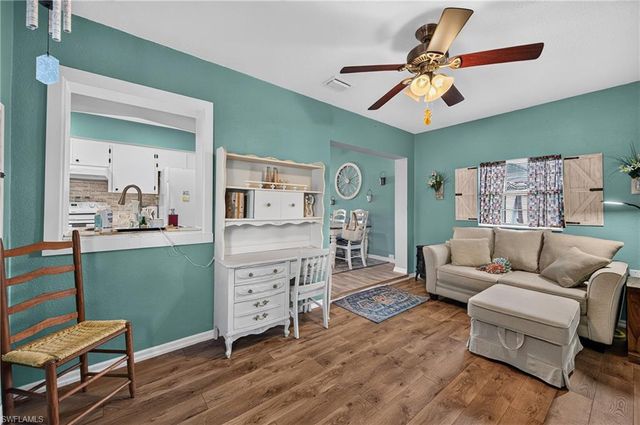 1253 Fleetwood DR NW, Port Charlotte, FL 33948