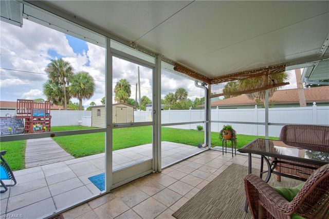 1253 Fleetwood DR NW, Port Charlotte, FL 33948