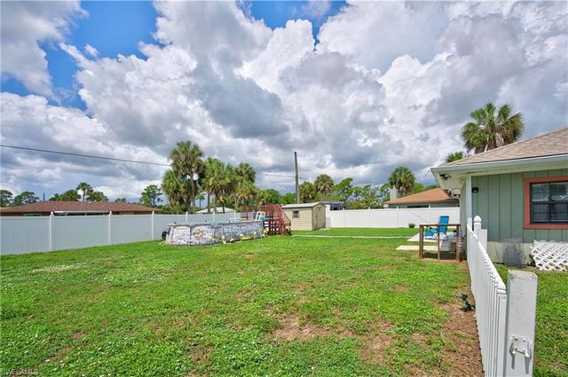 1253 Fleetwood DR NW, Port Charlotte, FL 33948