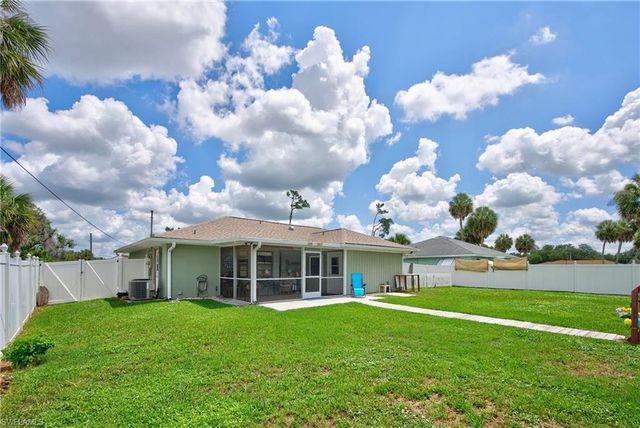 1253 Fleetwood DR NW, Port Charlotte, FL 33948