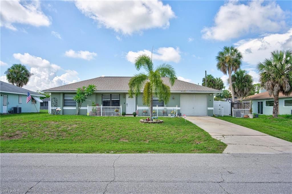 1253 Fleetwood DR NW, Port Charlotte, FL 33948