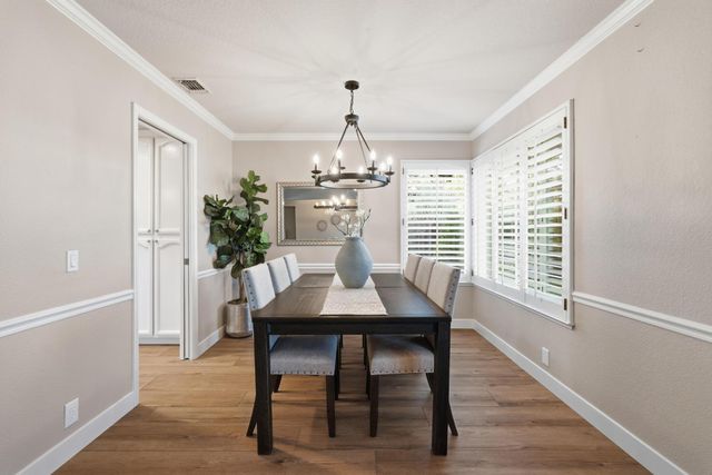 1304 Ridgecrest Way, Roseville, CA 95661