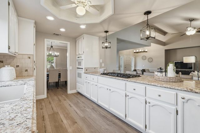 1304 Ridgecrest Way, Roseville, CA 95661