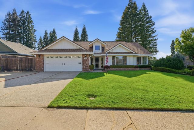 1304 Ridgecrest Way, Roseville, CA 95661