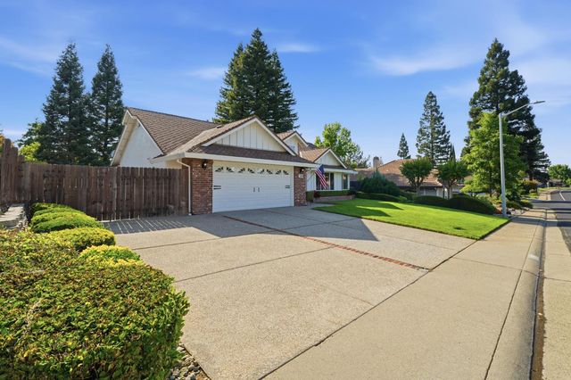 1304 Ridgecrest Way, Roseville, CA 95661