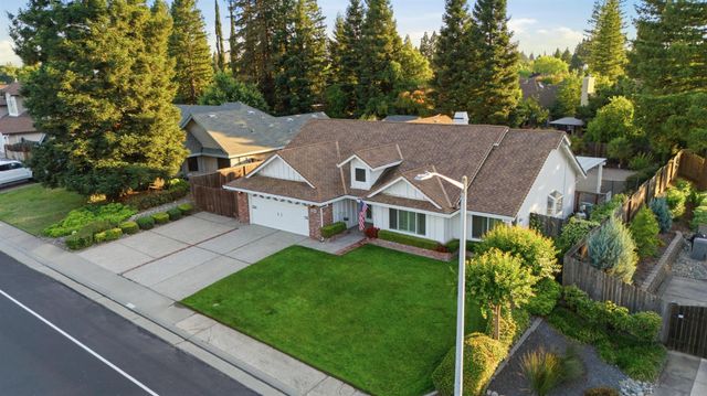 1304 Ridgecrest Way, Roseville, CA 95661