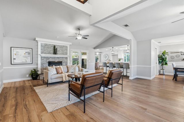 1304 Ridgecrest Way, Roseville, CA 95661