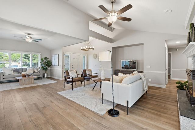 1304 Ridgecrest Way, Roseville, CA 95661