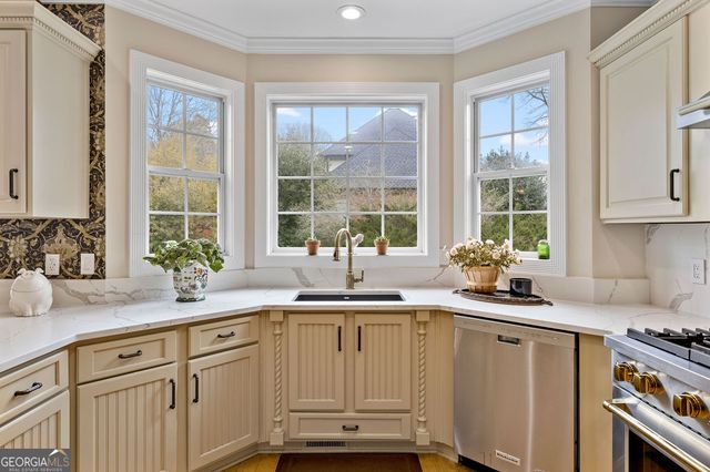 14 Nicklaus Drive NW, Rome, GA 30165