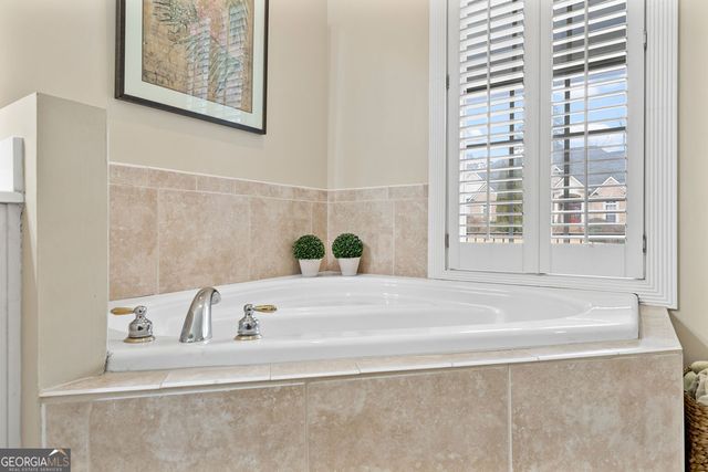 14 Nicklaus Drive NW, Rome, GA 30165