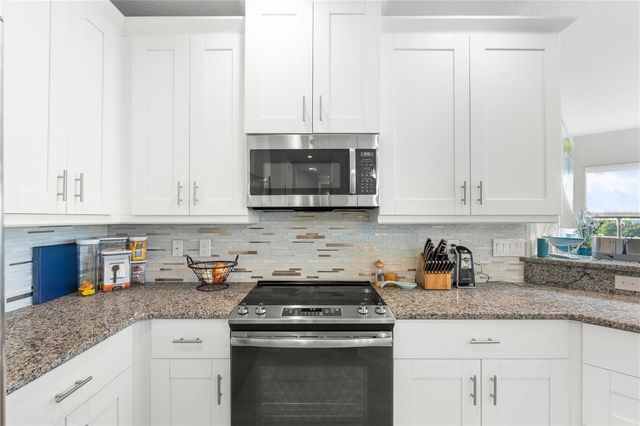 3431 79TH STREET CIRCLE W 202, Bradenton, FL 34209