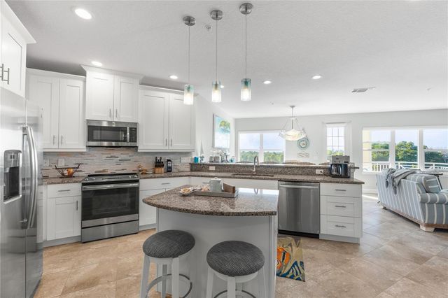 3431 79TH STREET CIRCLE W 202, Bradenton, FL 34209