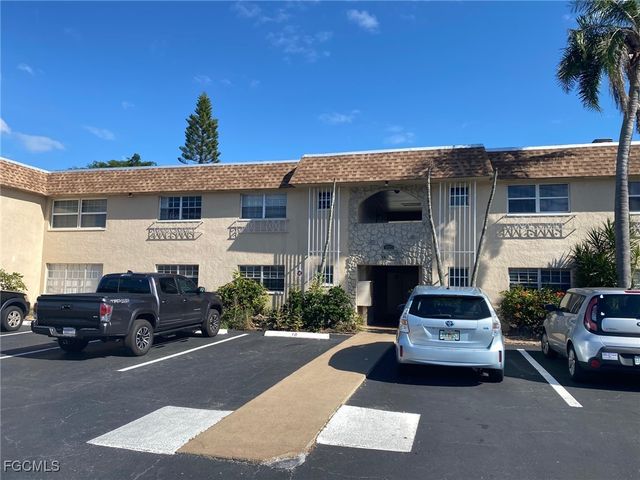 4923 Vincennes CT 4, Cape Coral, FL 33904