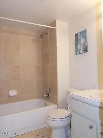 4923 Vincennes CT 4, Cape Coral, FL 33904