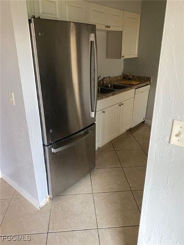 4923 Vincennes CT 4, Cape Coral, FL 33904