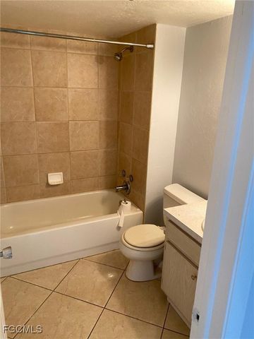 4923 Vincennes CT 4, Cape Coral, FL 33904