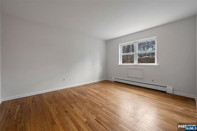 121 Regency Park, Ramsey, NJ 07446