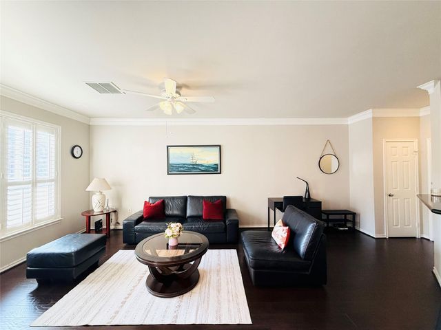 2400 Mccue Road 347, Houston, TX 77056