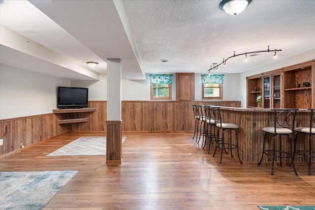 731 N 4th Street, La Crescent, MN 55947