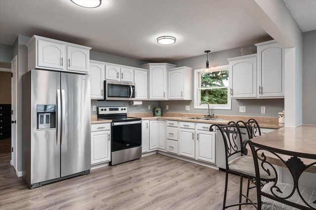 731 N 4th Street, La Crescent, MN 55947