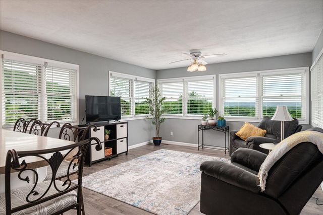 731 N 4th Street, La Crescent, MN 55947