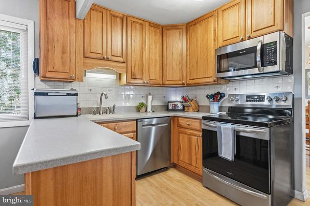 2617 WOODFERN CT, Woodbridge, VA 22192