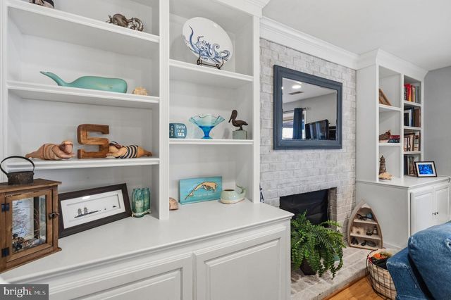 2617 WOODFERN CT, Woodbridge, VA 22192