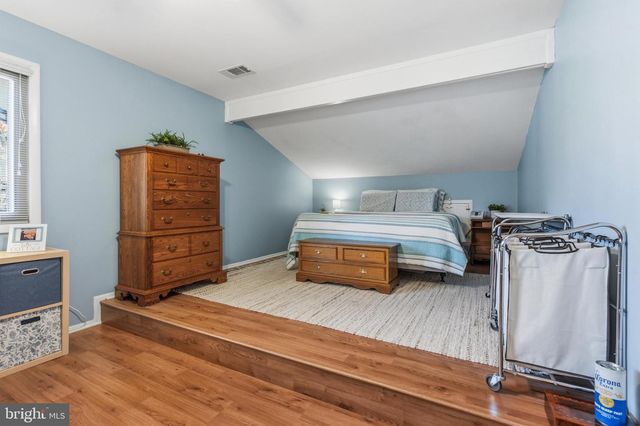 2617 WOODFERN CT, Woodbridge, VA 22192