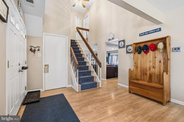 2617 WOODFERN CT, Woodbridge, VA 22192