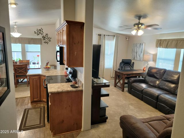 2120 E Bluefield Avenue 112, Phoenix, AZ 85022