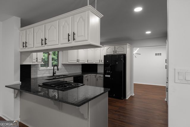 1825 Niskey Lake Road SW, Atlanta, GA 30331