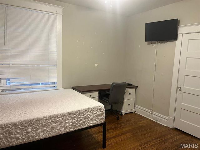 5920 McPherson Avenue 1st Floor, St Louis, MO 63112
