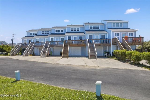 3 Bermuda Landing Place, N Topsail Beach, NC 28460