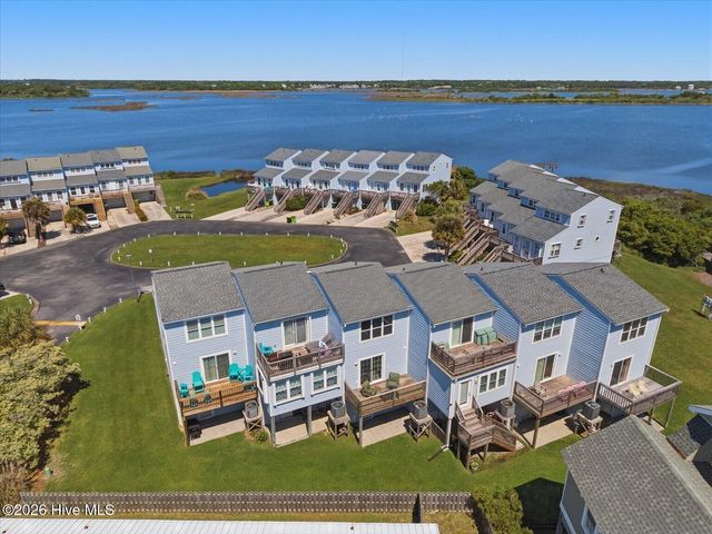 3 Bermuda Landing Place, N Topsail Beach, NC 28460